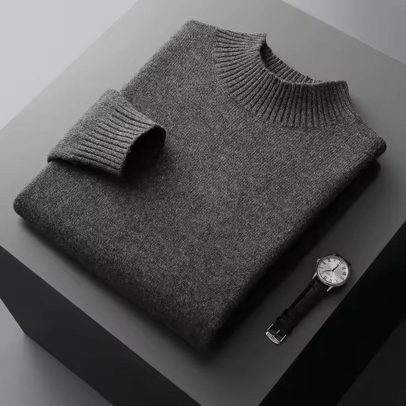 Plain wool sweaters in elegant colors